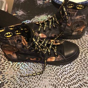 Each pair of shoes are 40 dollars each they are like brand new